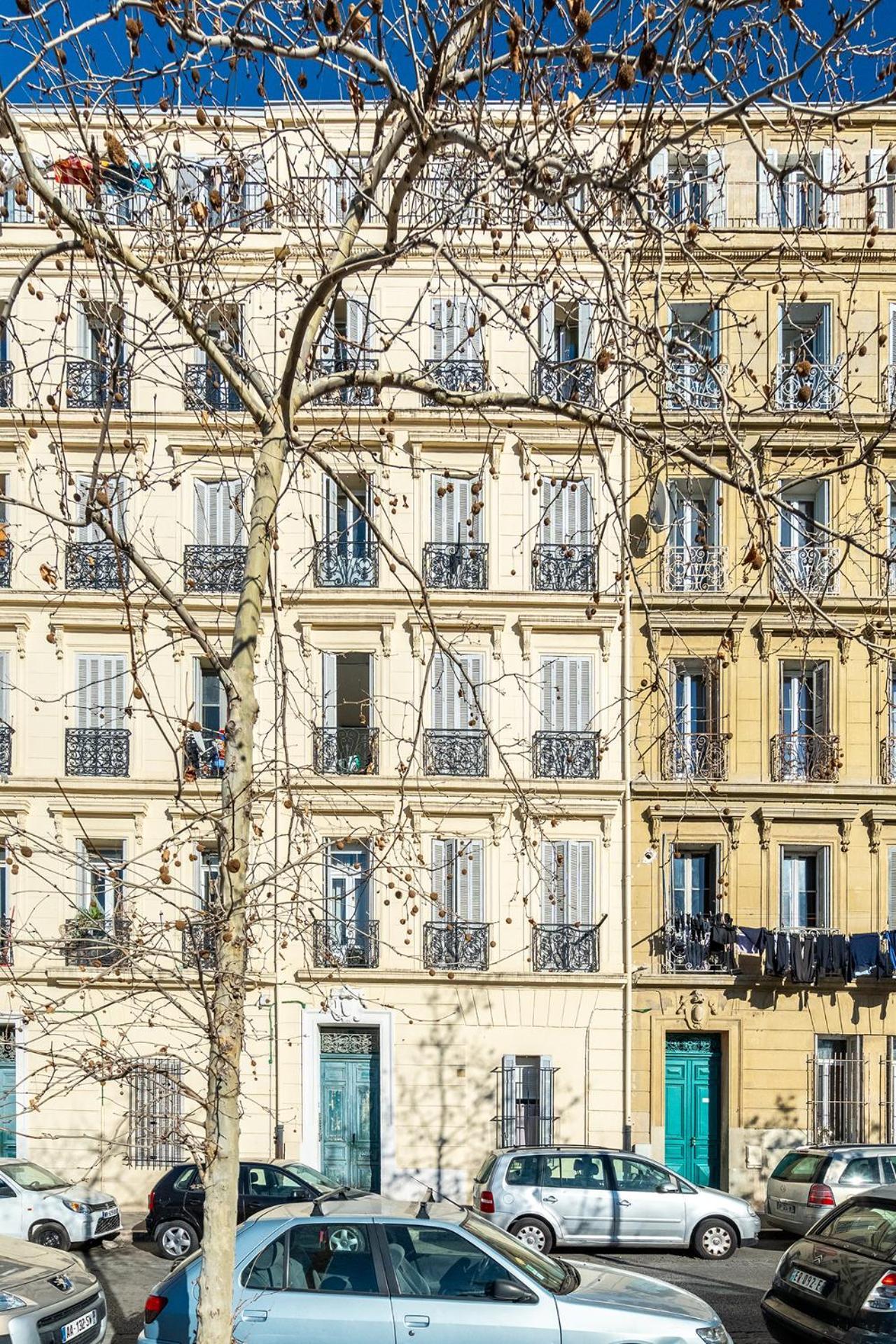 Avec Terrasse Proche Panier Marseille